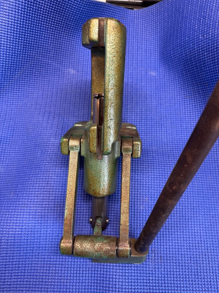 RCBS RC ll Rock Chucker Reloading Press