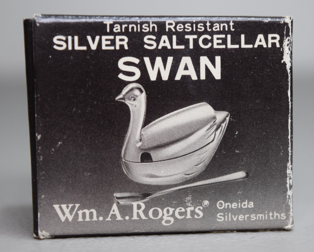 Wm. A. Rogers. Oneida Silversmiths Tarnish Resistant Silver Salt Cellar Swan