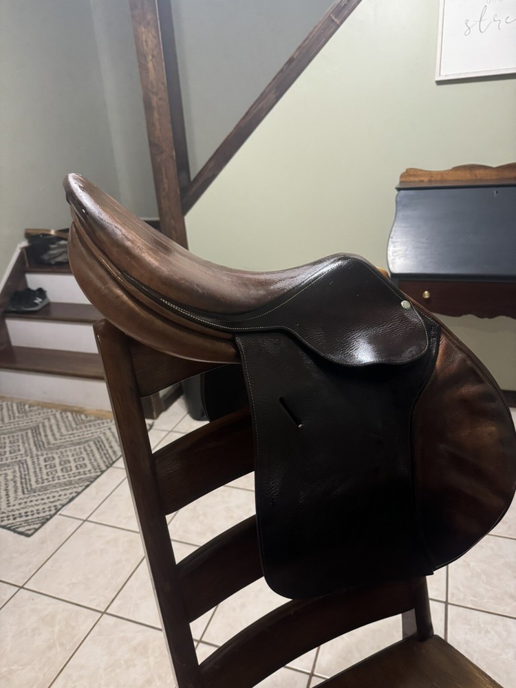 Butet Saumur Saddle