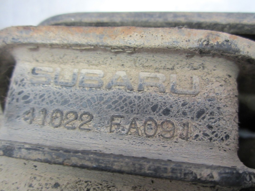 Left Motor Mount Bracket From 2007 Subaru Impreza 2.5