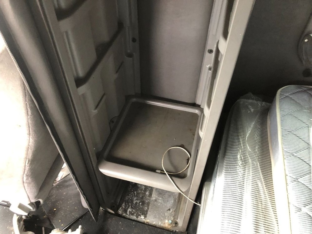 Peterbilt 387 Right/Passenger Sleeper Cabinet - Used