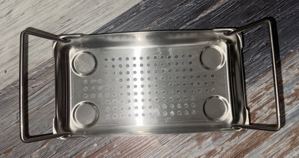 V. Mueller CD0-3B Genesis Mini Sterilization Container w/ Lid & Tray 3"