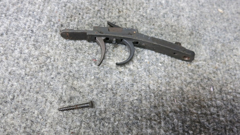 THOMPSON CENTER SENECA BLACK POWDER MUZZLELOADER TRIGGER, VERY GOOD USED