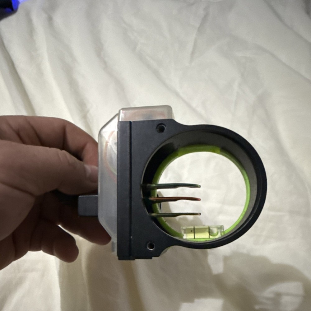 Black Gold Fixed Pin Archery Sight Black 3-Pin slider with Adjustable Knobs