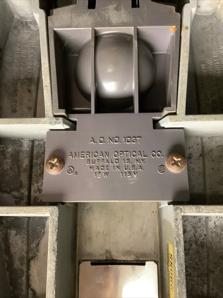 American Optical Spencer Microscope | Model 1037