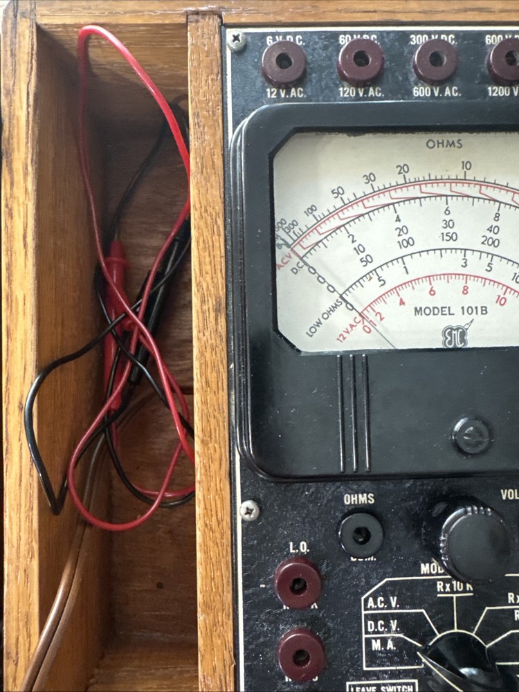 Meter Electronic Measurement Corp- EMC Model 101B Volt OHM Meter -Corp - Tested