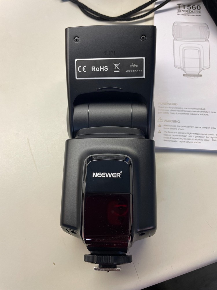 Neewer TT560 Flash Speedlite with Shoe Mount