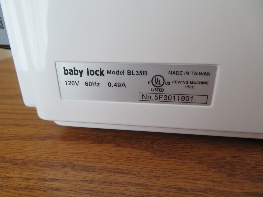 Babylock Zeal Sewing Machine (Model BL35B)