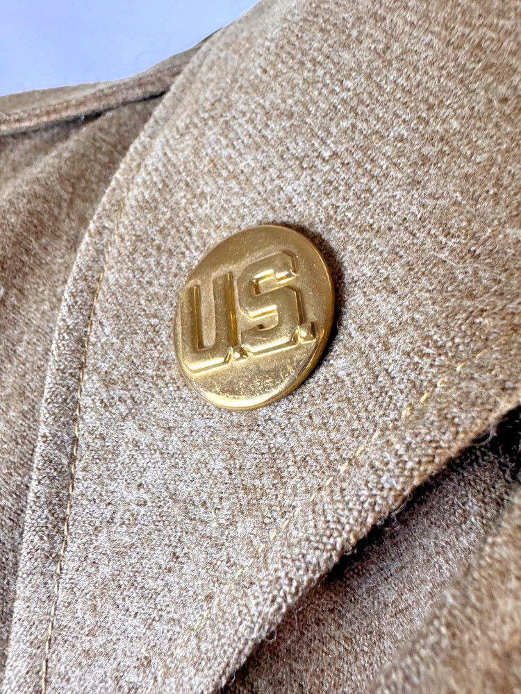 WWII USAAF BRITISH MADE IKE JACKET - 9TH AIR FORCE PATCH - NAMED & DATED 1944