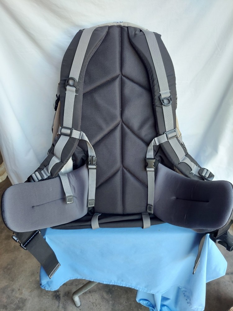 Jansport Ascent 48 Backpack Internal Frame Bladder Compatible (No Bladder)