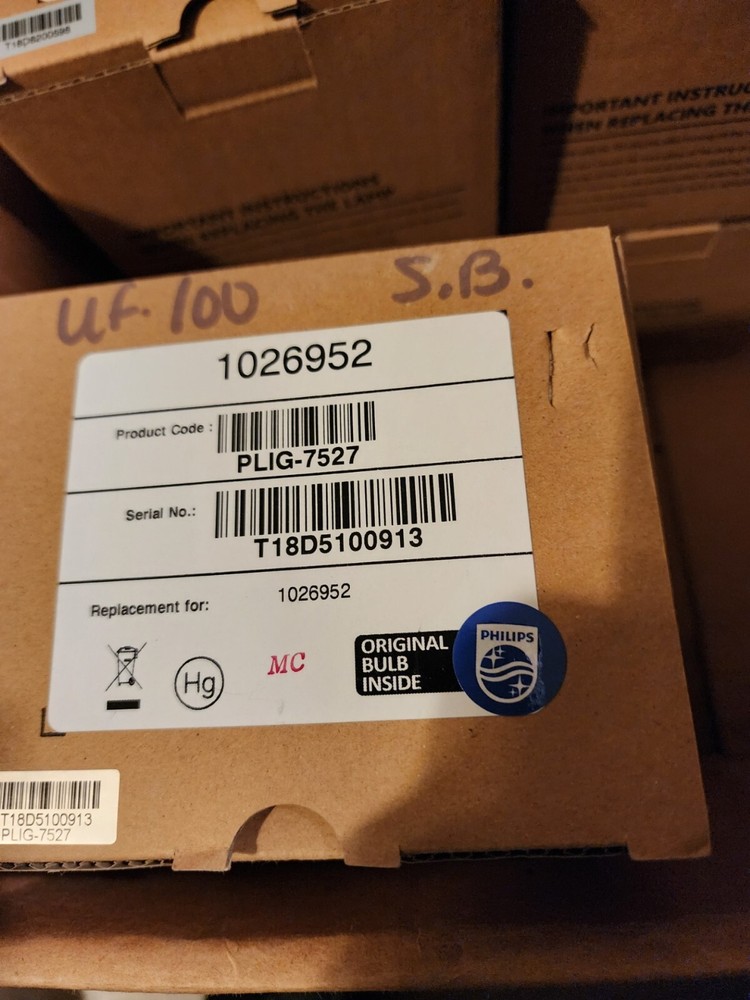 Replacement Lamp Assembly with Genuine Original OEM Bulb Inside for Smart Board