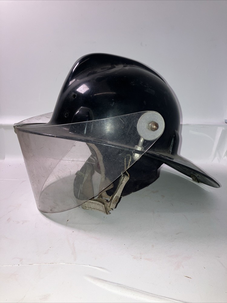 Super Chieftain Fire Helmet With Liner & Shield