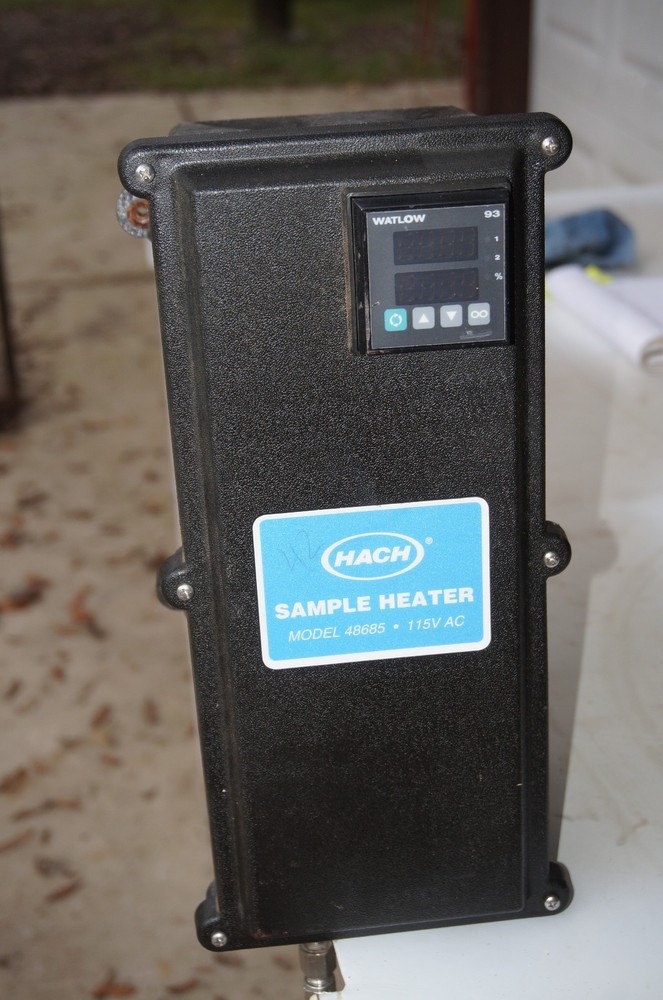 HACH 48685-60 Sample Water Heater w/ WATFLOW 93BB Controller - Tested & Working