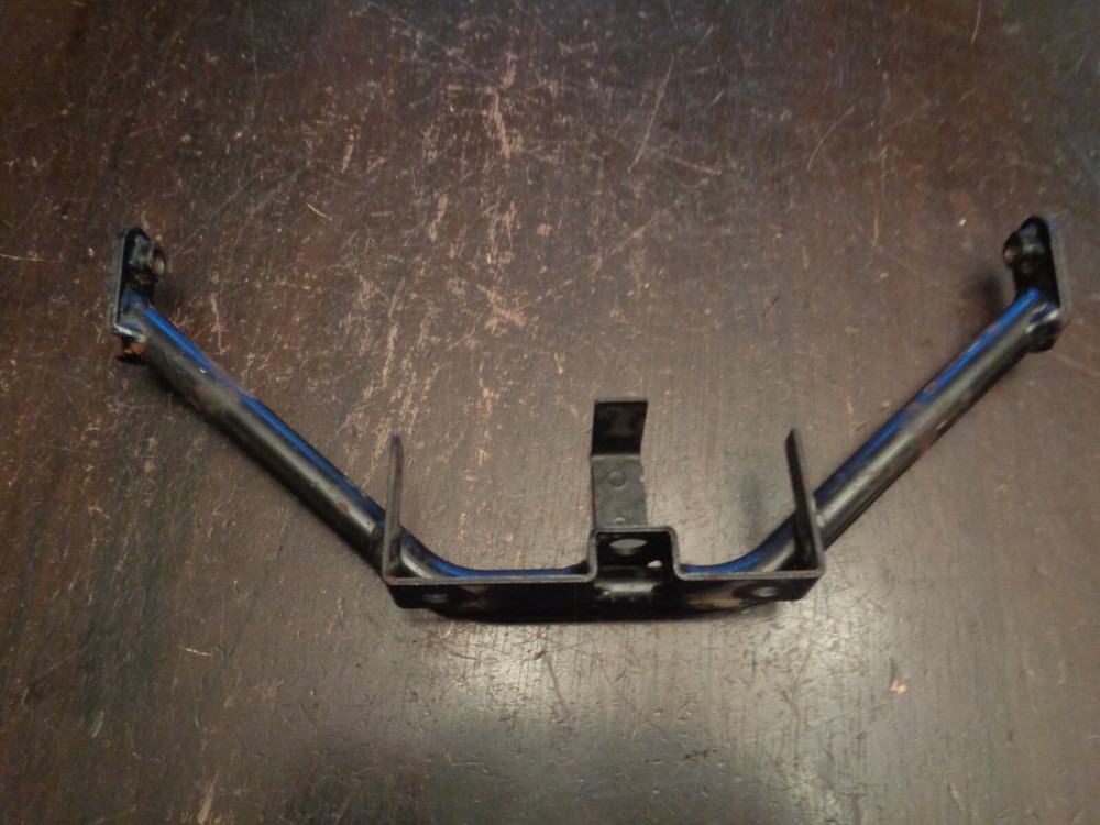 08 Kawasaki KFX450R Headlight Bracket B5600