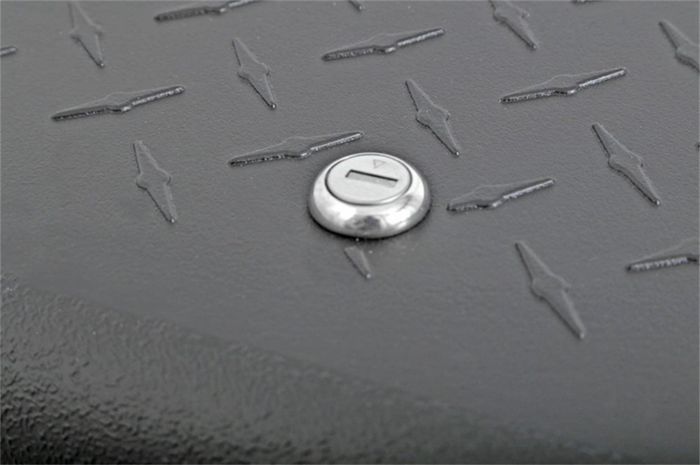 Dee Zee Specialty Series Poly Crossover Tool Box +PL/TB POLY CROSSOVER FULL SIZE