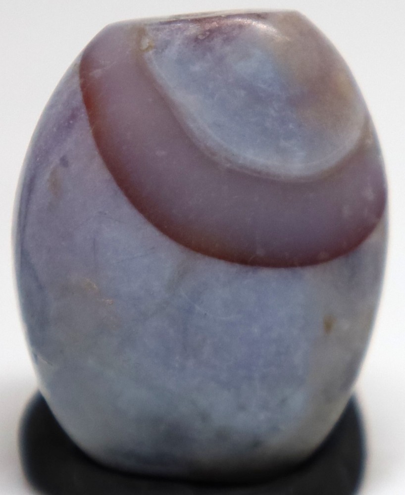 Ancient Tibetan Agate Stone Bead with rare Pattern in good Condition