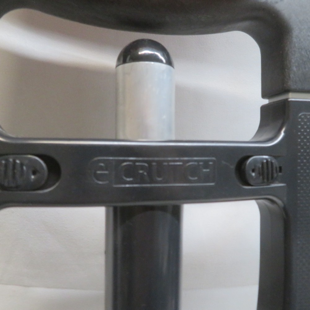 Adjustable Underarm Crutches
