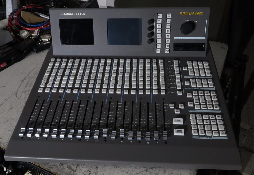 Graham pattern deam 8000 sound mixer controller