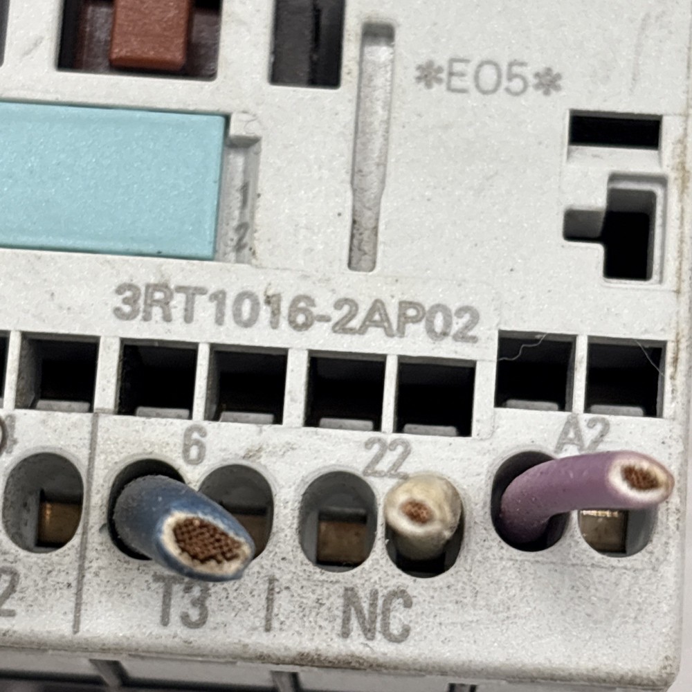 Siemens 3RT1016-2AP02 Sirius Contactor