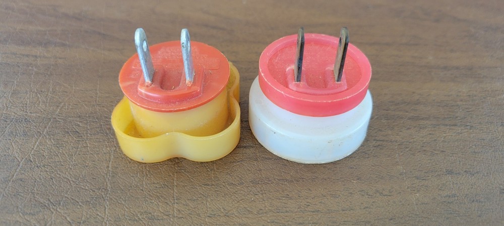 Vintage Plug In Night Lights - Both Work Great!