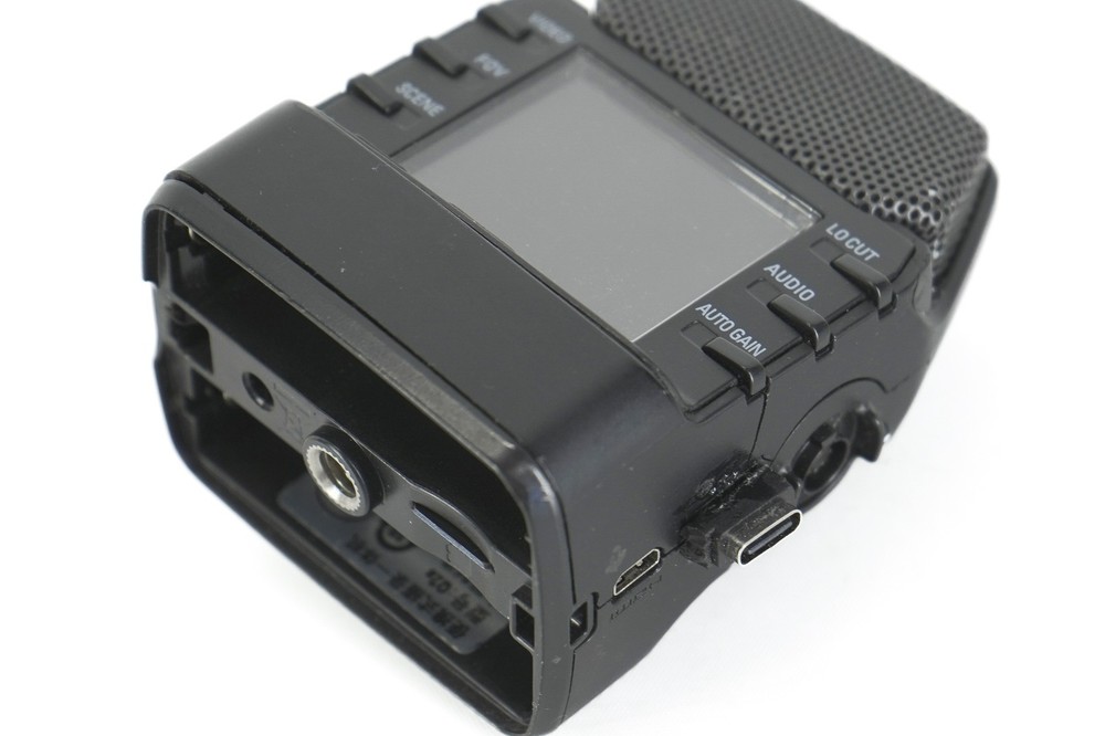 Zoom Q2n Handy Video + Audio Controller - ISSUE