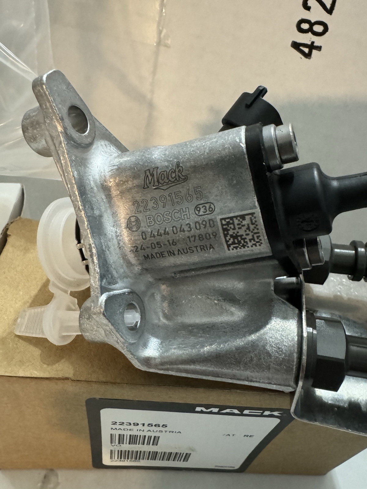 22391565 Mack OEM DEF Doser Kit With UF101 Def Filter Included