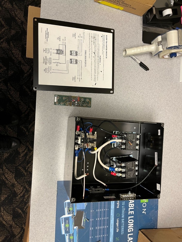 Esco ES350 50 Amp 120-240 VAC Three Power Source Automatic Transfer Switch