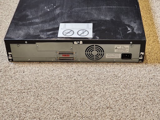 TANDBERG DATA DLT VS80 AUTOLOADER TDA1231-01 EXCELLENT
