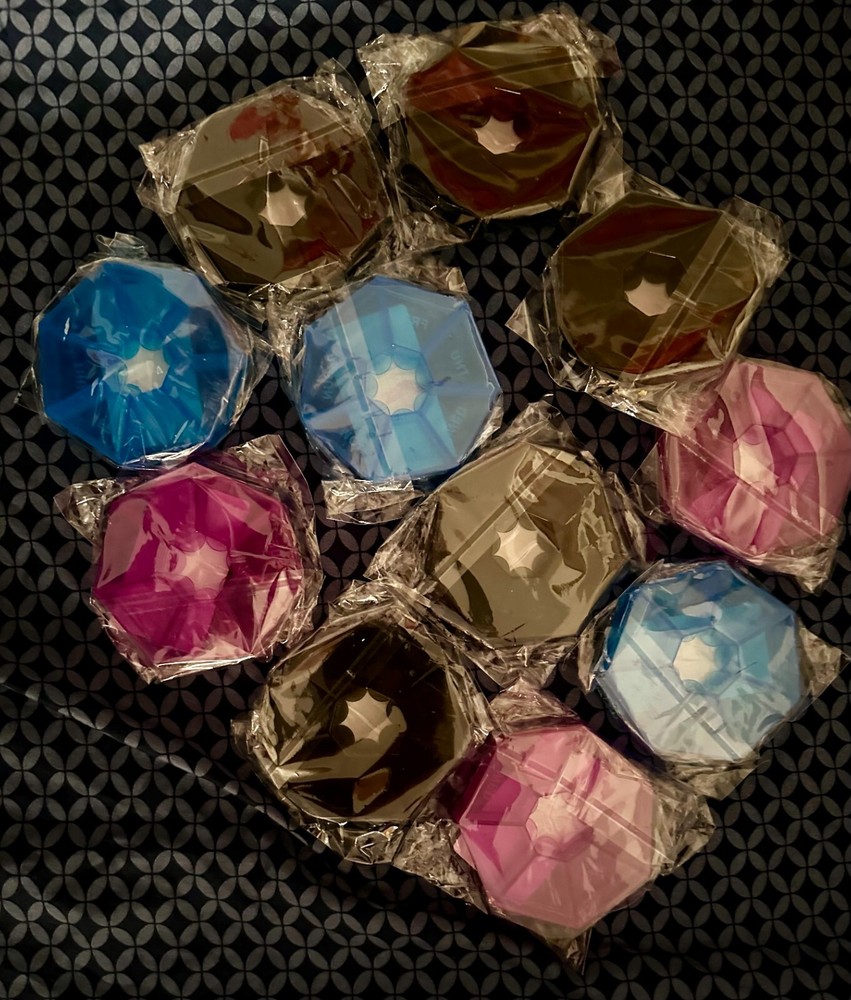 7 DAY PILL CASE - NEW - 5 PIECES