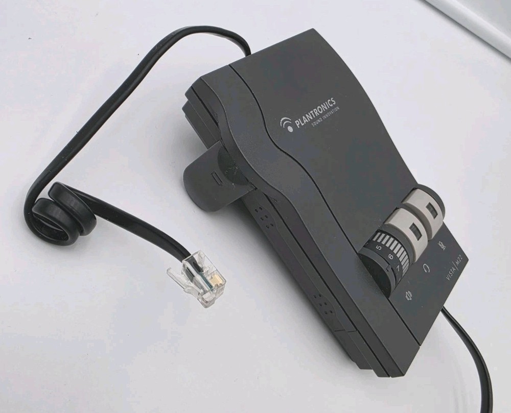 Plantronics Vista M22 Universal Audio Processor amplifier with matching headset