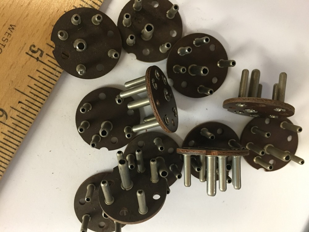 5AB7 CINCH JONES 5 PRONG BATTERY PLUG ROUND  9 A   10 PCS NOS