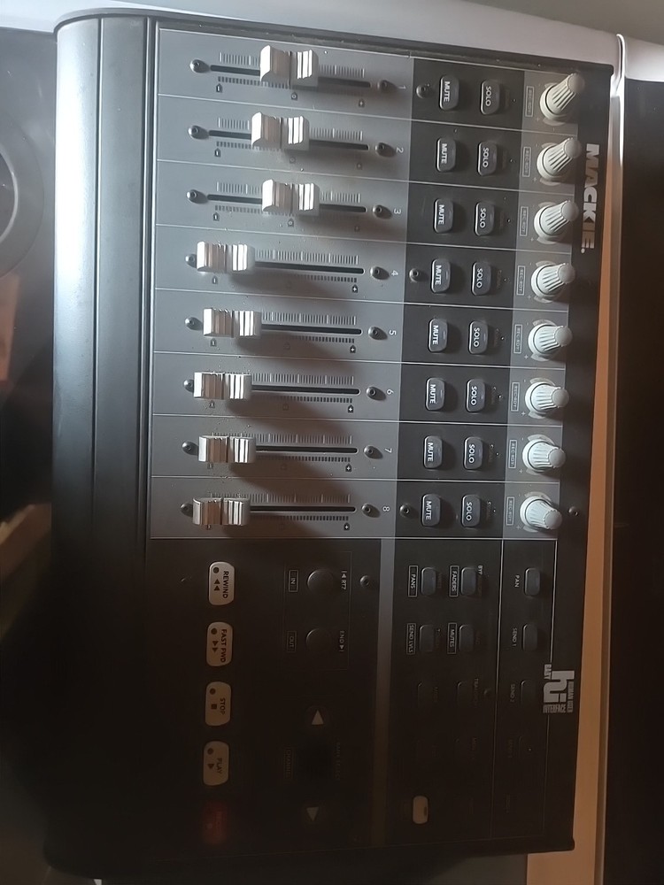 Baby Hui (Human User Interface) by Mackie, Midi Interface Pls Read Description