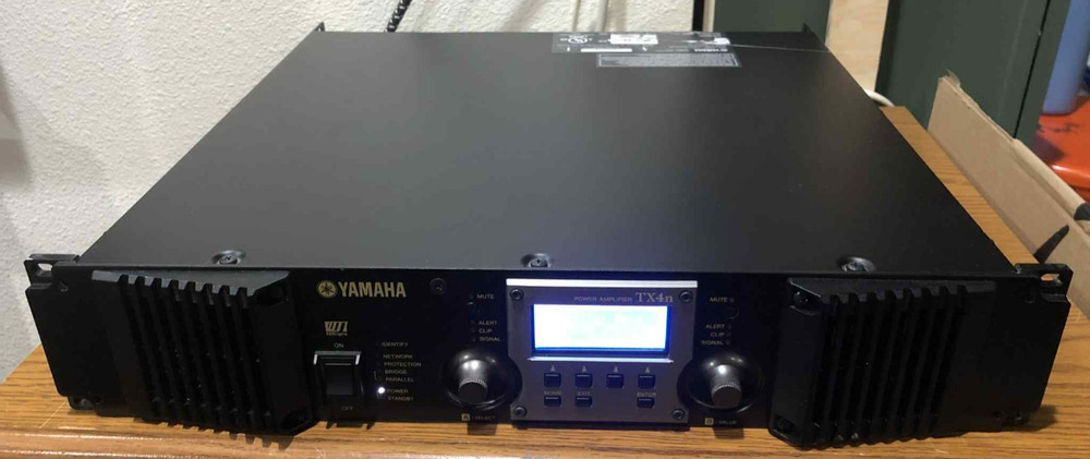 Yamaha TX4n Power Amplifier