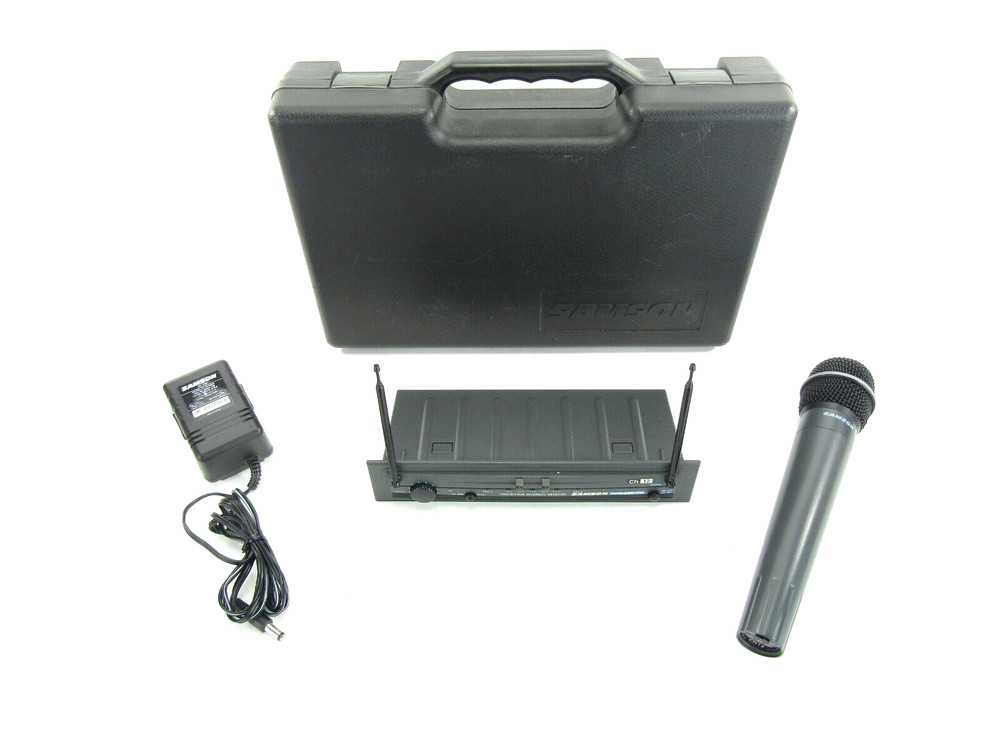 Samsung VR3TD True Diversity Receiver w/ Handheld Microphone & Hard Case