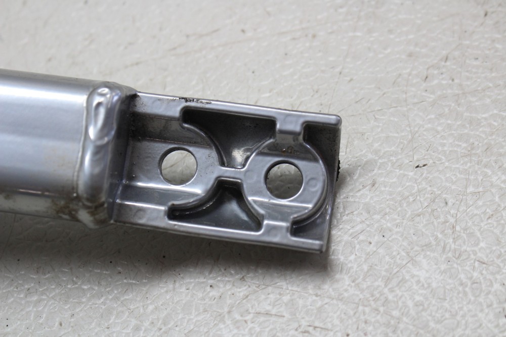 2002-2006 Harley-davidson V-rod Vrsca Right Lower Frame Rail Support Subframe