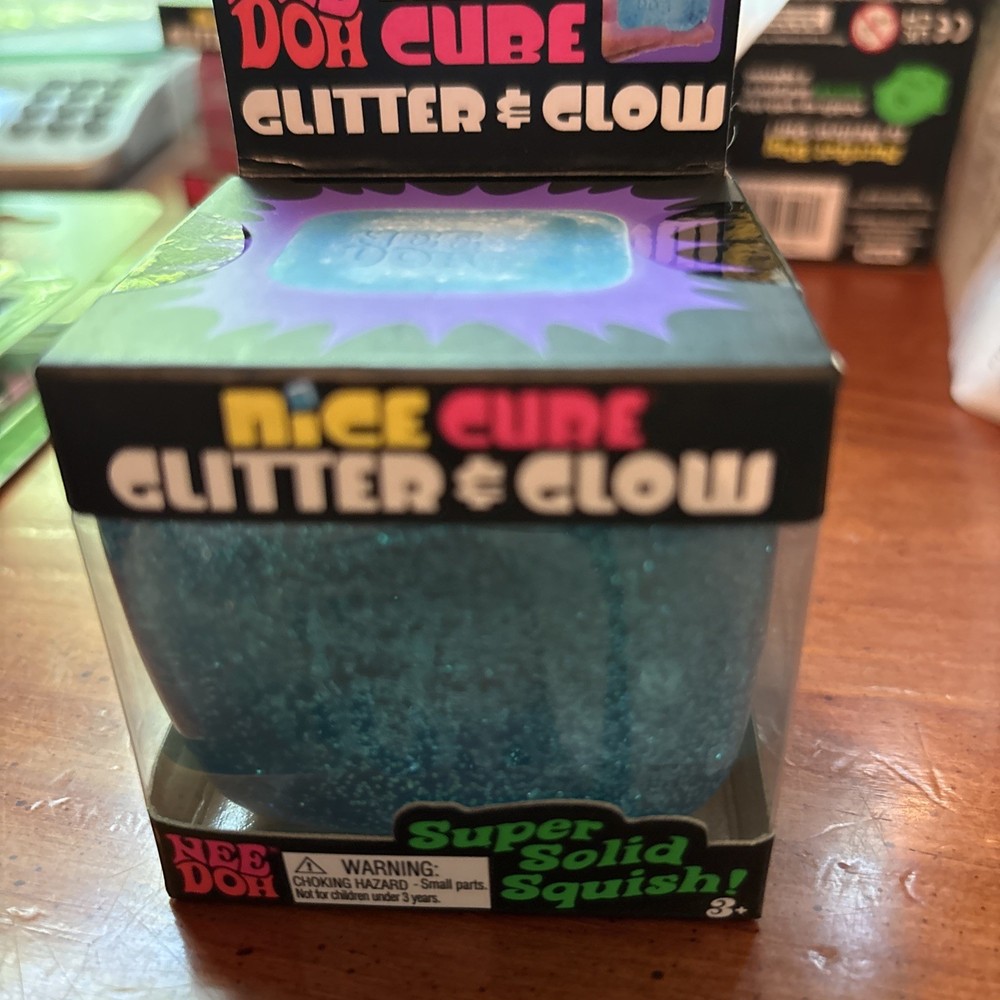 Nee Doh Nice Cube Glitter & Glow Blue🚀fast