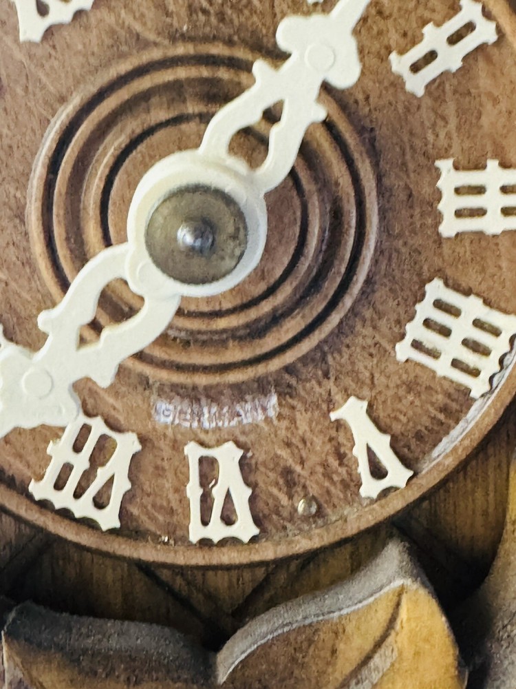 VINTAGE GERMANY Black Forest CUCKOO CLOCK