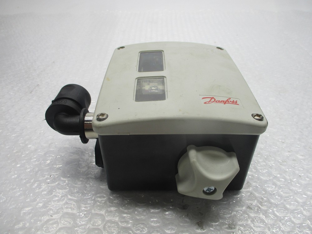 DANFOSS 17-5255 SWITCH UNMP