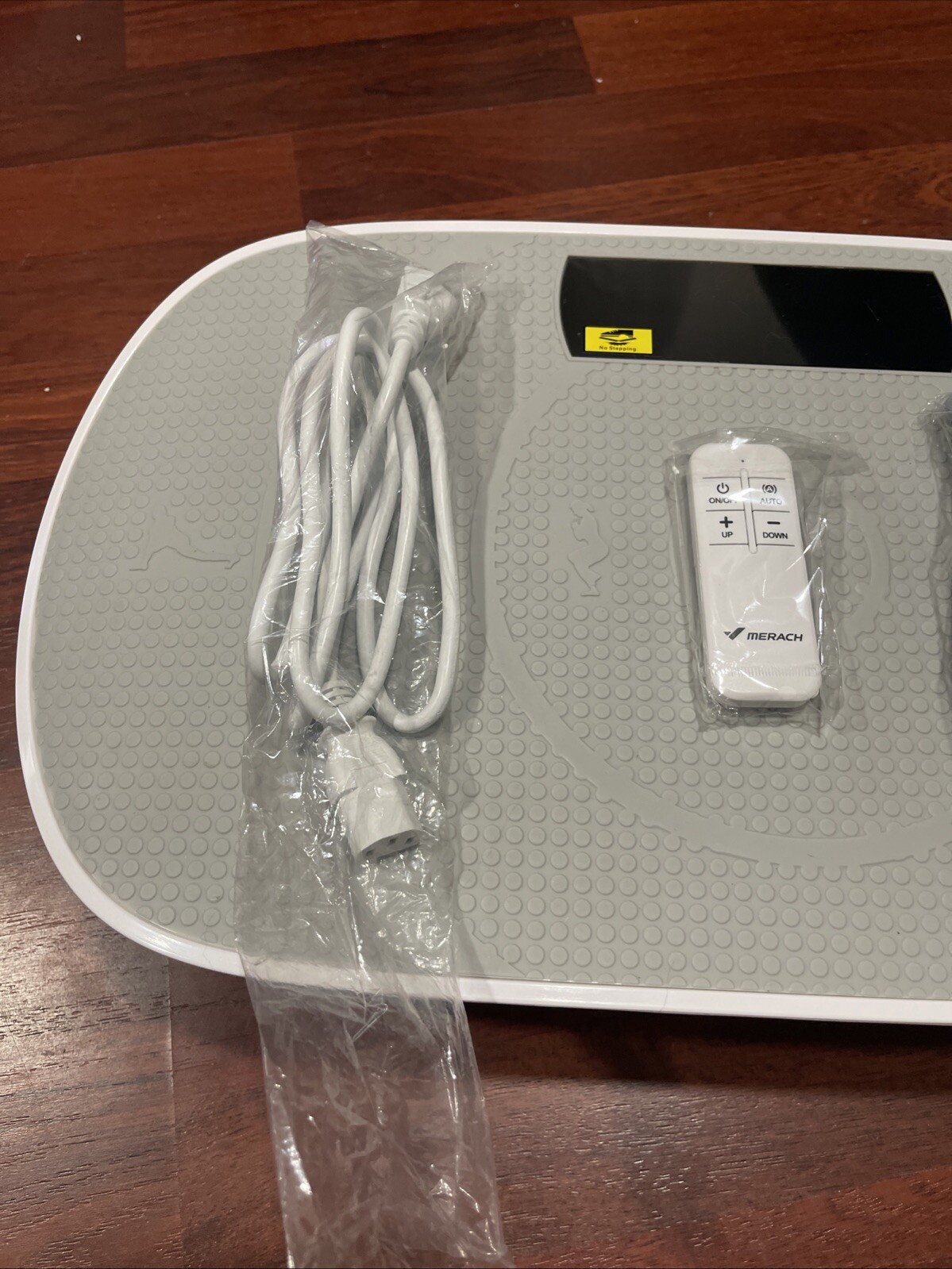 *NEW Opened box* MERACH 2398 Vibration Plate Exercise Machine Gray W/ Remote