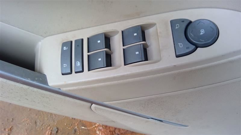CTS 2011 Fuse Box Cabin 6470