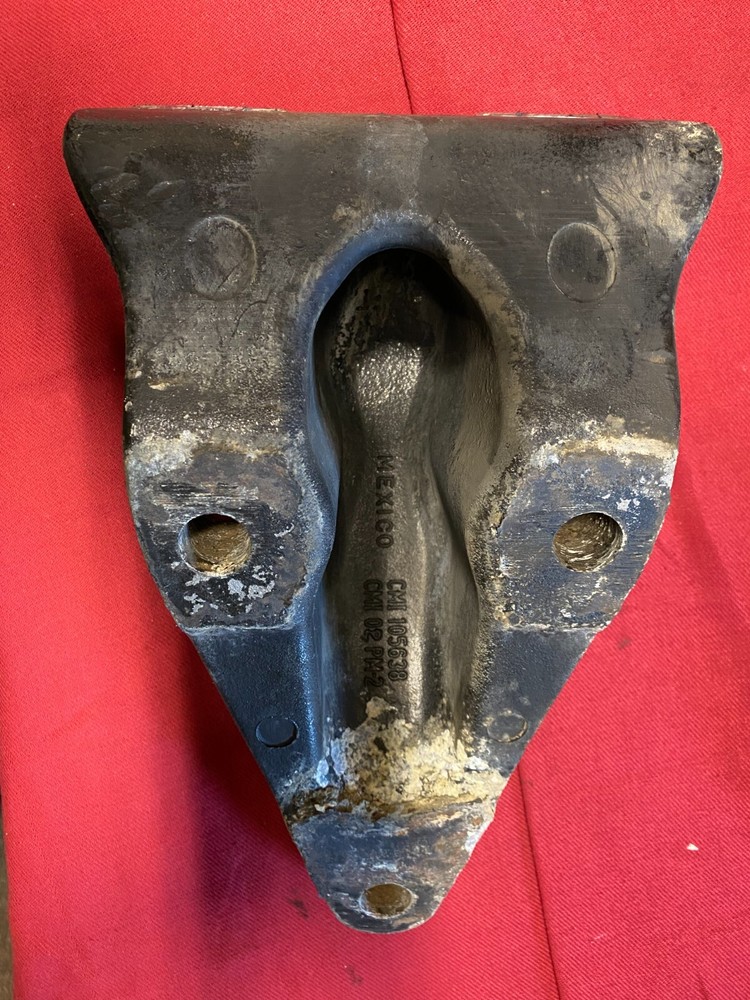 Peterbilt 387 Cab  SUPPORT ,MOUNT,  BRACKET  SUSPENSION MOUNT 20-25119