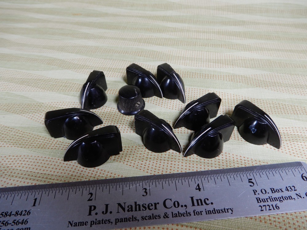 Kurz Kasch Chicken Head Knobs (9) with Set Screws Plus Round Knob for 1/4 Shafts
