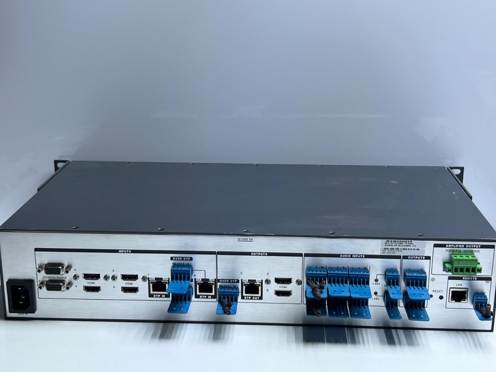 Extron IN1608 SA Scaling Presentation Switcher