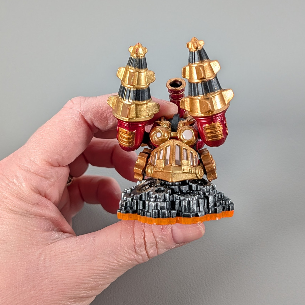 Skylanders Giants Figure – Drill Sergeant (Orange Base)