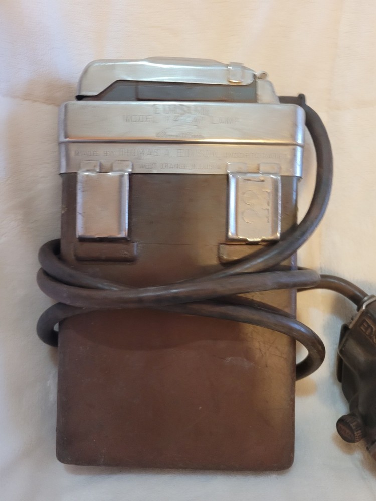 Vtg Edison Model R4 Cap Lamp With Light (Untested ) Very Nostalgic Item