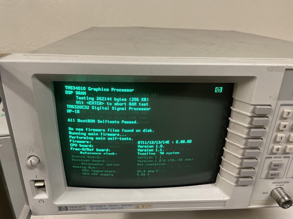 HP 8714ET RF NETWORK ANALYZER 300 kHz - 3000 MHz, OPT 100