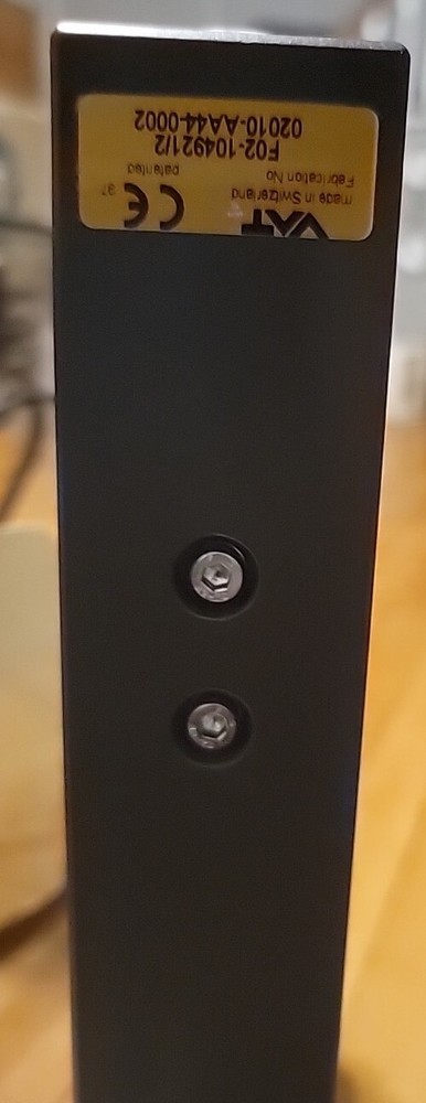 VAT RECTANGULAR SLIT VALVE MODEL 02010-AA44-0002 PNEUMATIC ACTUATED