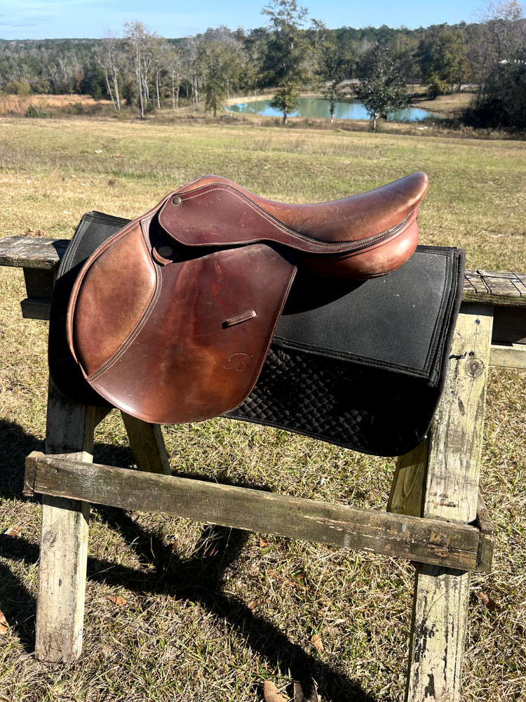 Bates english riding/jumping saddle, leather