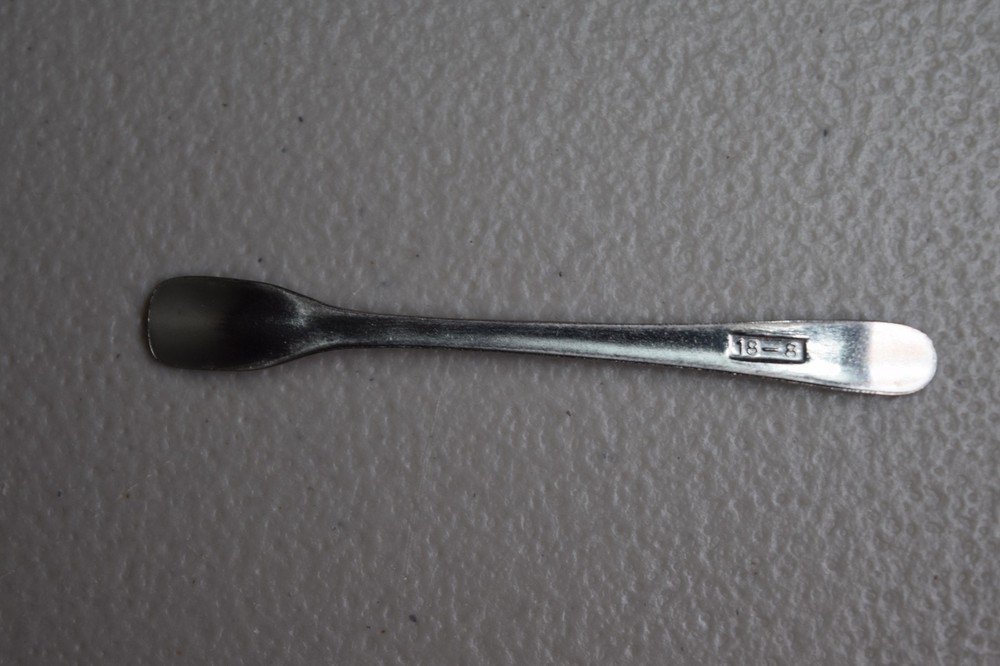 Wm. A. Rogers. Oneida Silversmiths Tarnish Resistant Silver Salt Cellar Swan