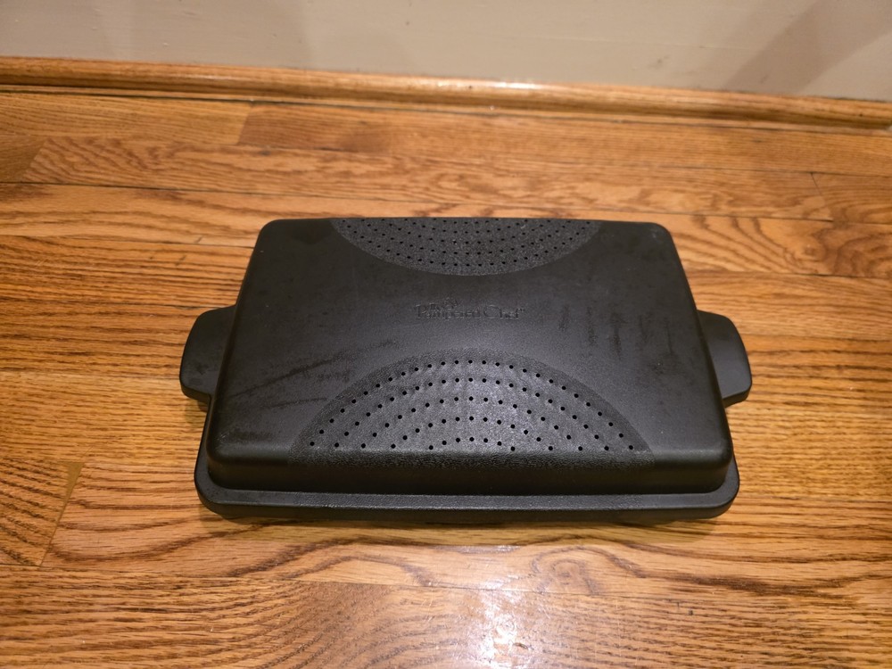 Pampered Chef Black Rectangle Microwave Bacon Cooker/Steamer